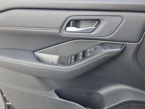 New 2026 Nissan Rogue SV w/ SV Premium Package FWD image 28