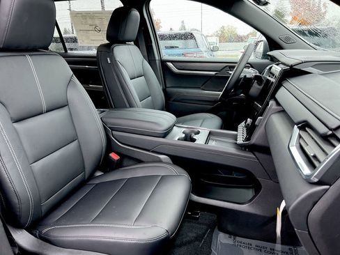 New 2026 GMC Acadia Elevation w/ Elevation Premium Package AWD/4WD image 59