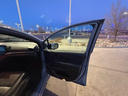 Used 2025 Honda Odyssey Sport-L image 29