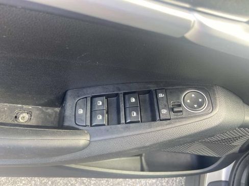 Used 2022 Kia Seltos LX AWD/4WD image 15