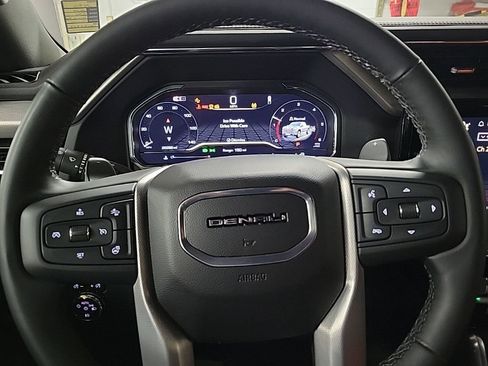 Used 2025 GMC Sierra 1500 Denali w/ Technology Package image 10