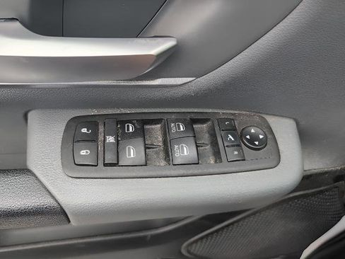 Used 2021 RAM 1500 Big Horn AWD/4WD image 17