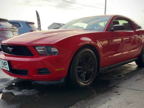 Used 2012 Ford Mustang Coupe image 5