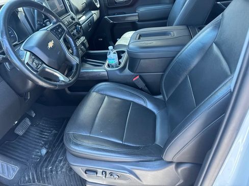 Used 2020 Chevrolet Silverado 2500 LTZ w/ LTZ Texas Edition AWD/4WD image 8