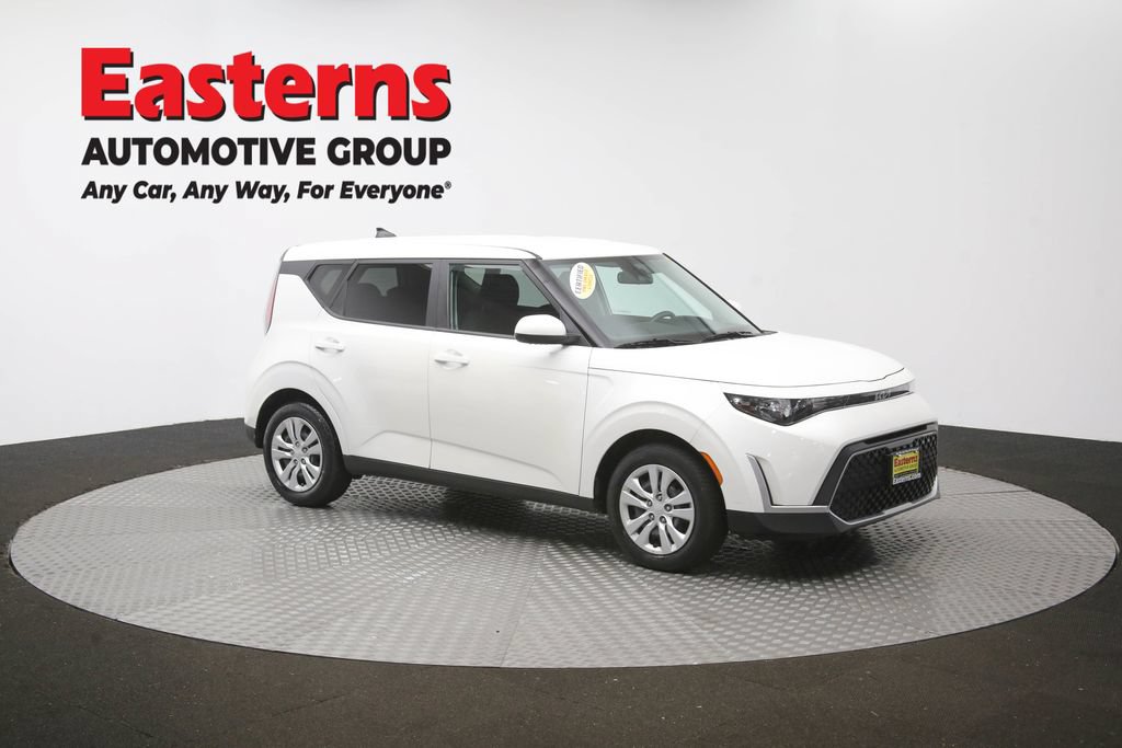 Used 2023 Kia Soul LX FWD image 49