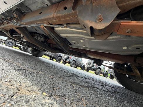 Used 2010 Chevrolet Colorado LT AWD/4WD image 60