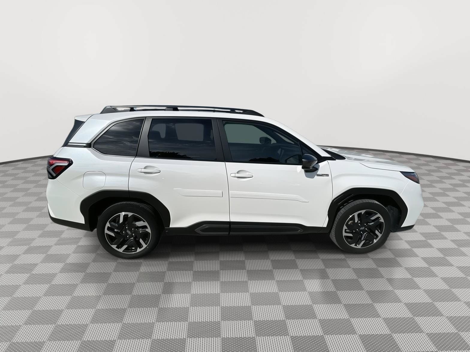 Used 2025 Subaru Forester Limited w/ Popular Package AWD/4WD image 28