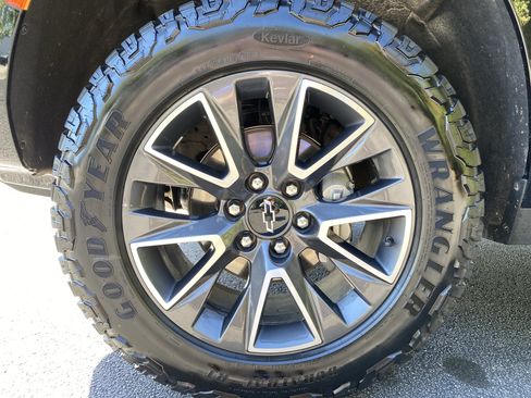 Used 2022 Chevrolet Tahoe Z71 AWD/4WD image 44