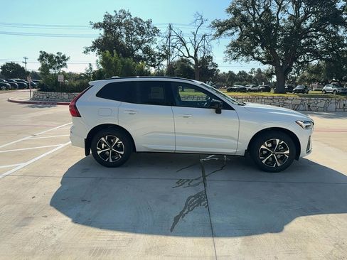 Used 2026 Volvo XC60 B5 Core w/ Protection Package Premier image 7