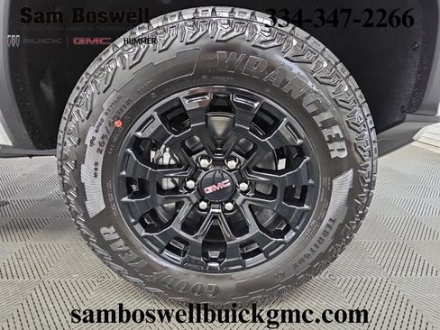 New 2026 GMC Canyon Elevation w/ Convenience Package RWD image 47