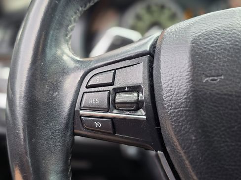 Used 2016 BMW 528i Sedan w/ Driver Assistance Package image 25