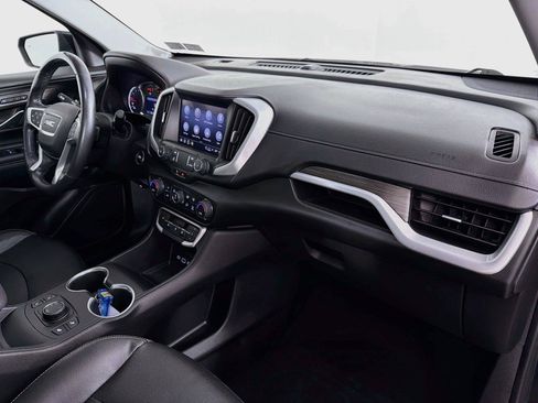 Used 2022 GMC Terrain SLT w/ LPO, Floor Liner Package AWD/4WD image 32