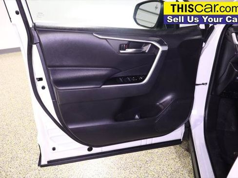 Used 2021 Toyota RAV4 XLE Premium w/ Carpet Mat Package (TMS) FWD image 34