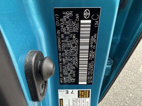 Used 2017 Toyota Prius Prime Advanced image 29