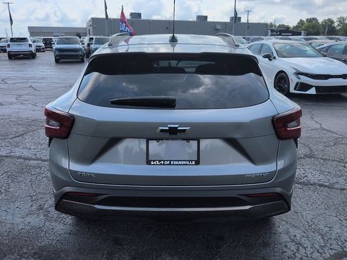 Used 2025 Chevrolet Trax ACTIV w/ Sunroof Package FWD image 6