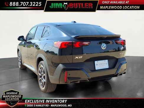 Used 2026 BMW X2 xDrive28i AWD/4WD image 2