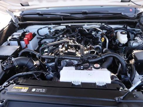 Certified 2025 Toyota 4Runner SR5 image 27