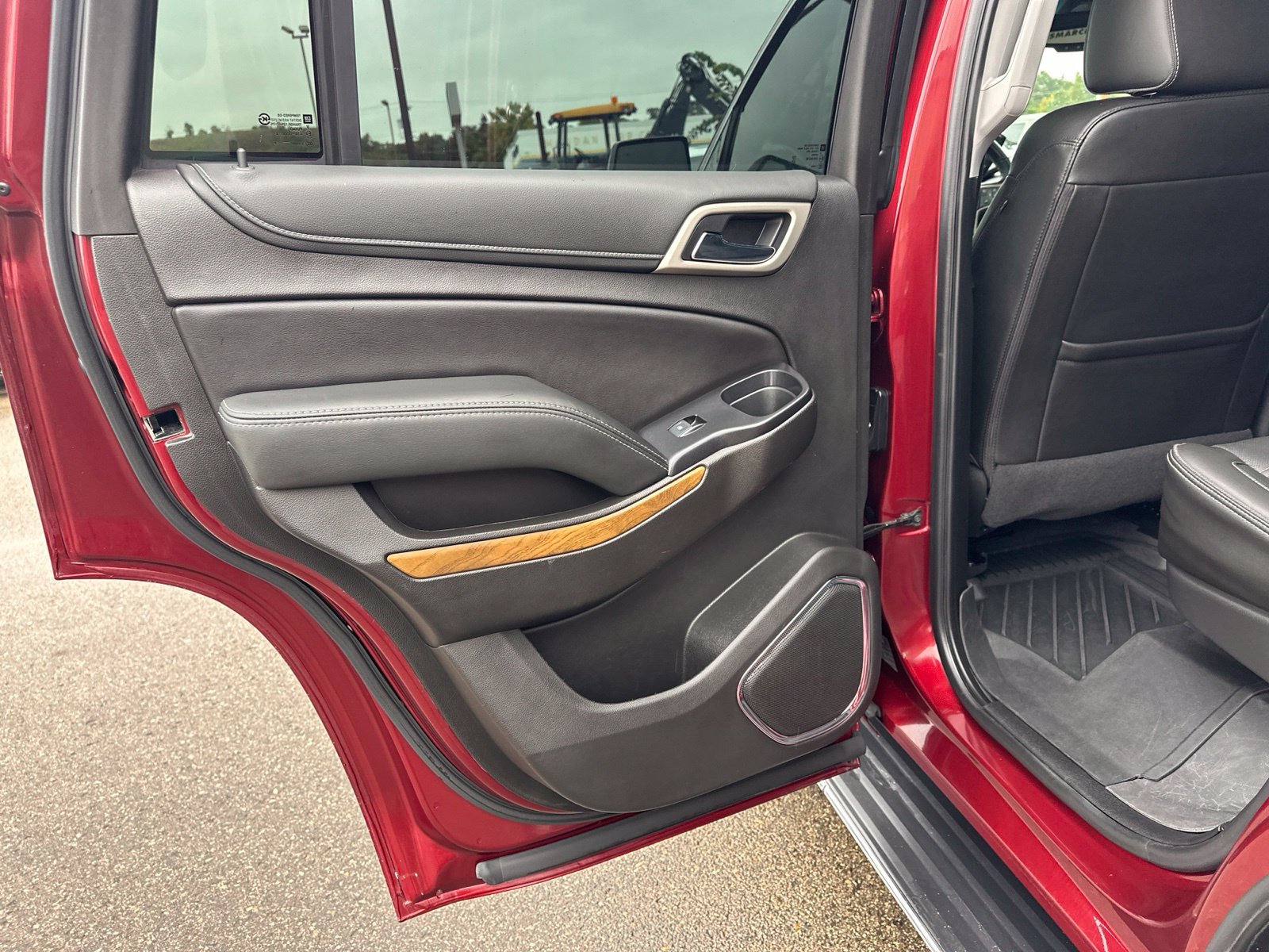 Used 2019 GMC Yukon Denali w/ Open Road Package AWD/4WD image 28