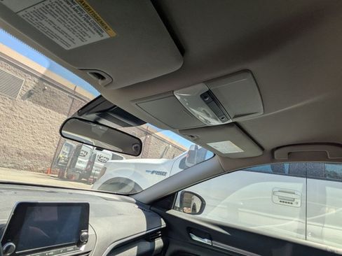 Used 2022 Nissan Altima 2.5 SV FWD image 17