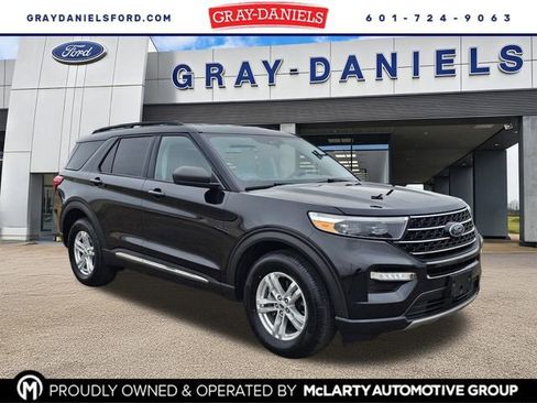Used 2021 Ford Explorer XLT w/ Equipment Group 202A image 1