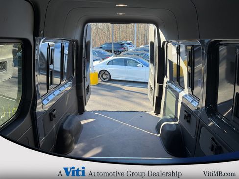 Used 2026 Mercedes-Benz Sprinter 2500 image 17