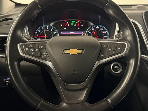 Used 2022 Chevrolet Equinox LT FWD image 16