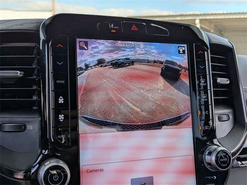 Used 2025 RAM 1500 Limited w/ Trailer Tow Group image 22