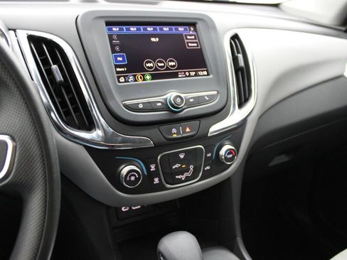 Used 2024 Chevrolet Equinox LS w/ LS Convenience Package image 21