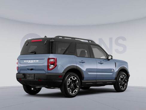 Used 2024 Ford Bronco Sport Outer Banks w/ Tech Package AWD/4WD image 4