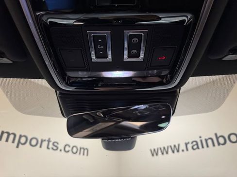 Used 2023 Land Rover Range Rover Velar S AWD/4WD image 18