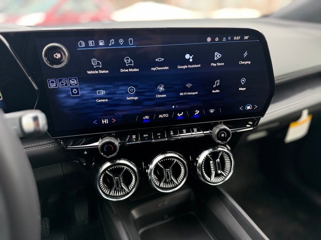 New 2026 Chevrolet Blazer EV LT AWD/4WD image 17