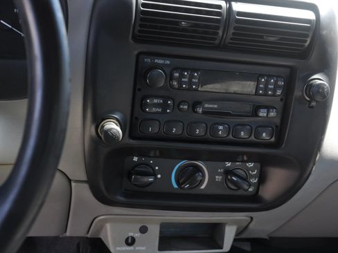 Used 2000 Ford Ranger 2WD Regular Cab image 22