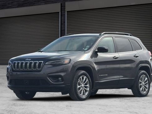 Used 2022 Jeep Cherokee Latitude Lux w/ Mopar Interior Package AWD/4WD image 9