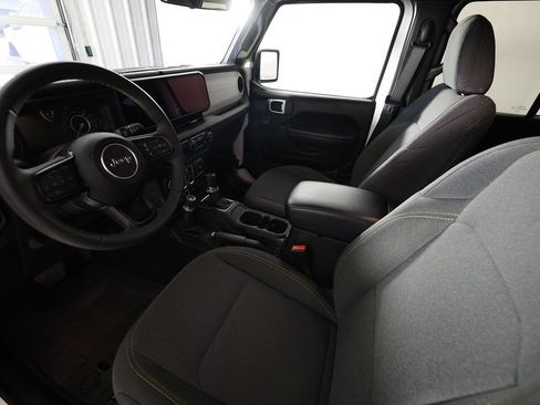 Used 2024 Jeep Wrangler Unlimited Sport AWD/4WD image 16