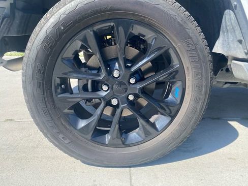 Used 2023 Jeep Wrangler Unlimited Sahara w/ Cold Weather Group image 8