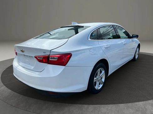 Used 2023 Chevrolet Malibu LT FWD image 3