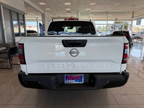Used 2022 Nissan Frontier S w/ Technology Package RWD image 4