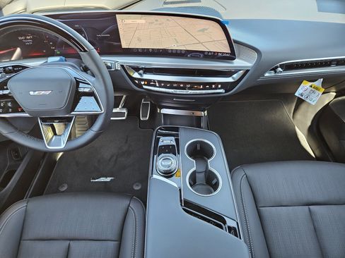 New 2026 Cadillac Lyriq V AWD/4WD image 17