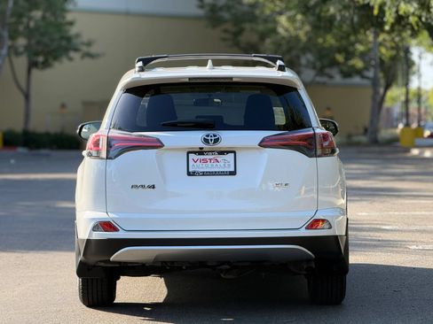 Used 2016 Toyota RAV4 XLE FWD image 4