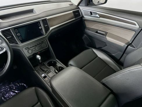 Used 2021 Volkswagen Atlas SE w/ Panoramic Sunroof Package image 11