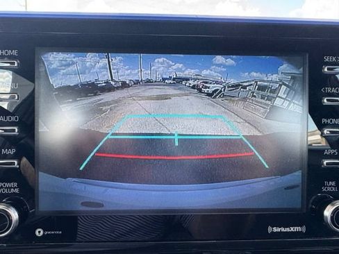 Used 2020 Toyota C-HR XLE FWD image 9
