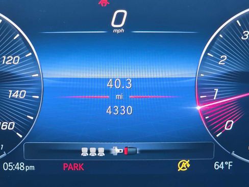 Used 2026 Mercedes-Benz GLB 250 image 26