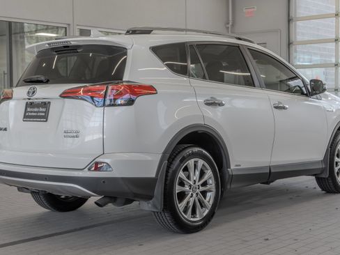 Used 2018 Toyota RAV4 Limited w/ Advanced Technology Package AWD/4WD image 29