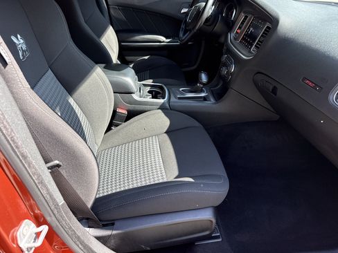 Used 2022 Dodge Charger Scat Pack RWD image 14