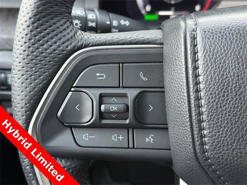 Used 2024 Toyota Tacoma Limited image 19