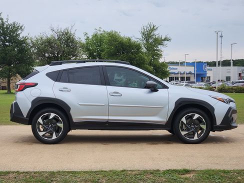 Used 2024 Subaru Crosstrek 2.5i Limited AWD/4WD image 7
