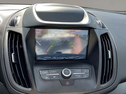 Used 2019 Ford Escape SE FWD image 14