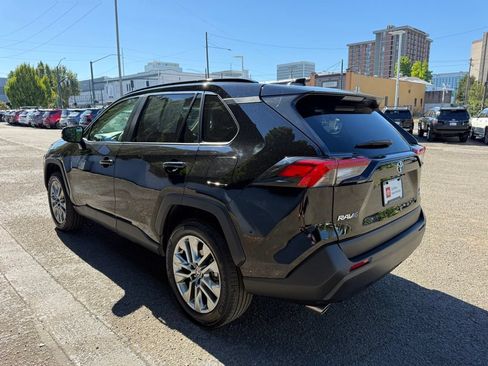 Certified 2025 Toyota RAV4 XLE Premium AWD/4WD image 5