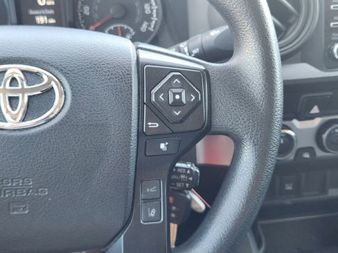Used 2022 Toyota Tacoma SR image 31