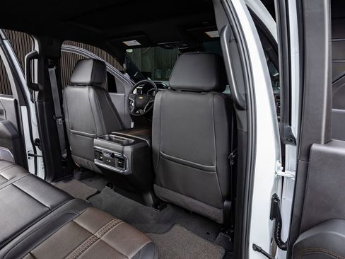 Used 2025 Chevrolet Silverado 2500 High Country w/ LPO, Dark Essentials Package image 32